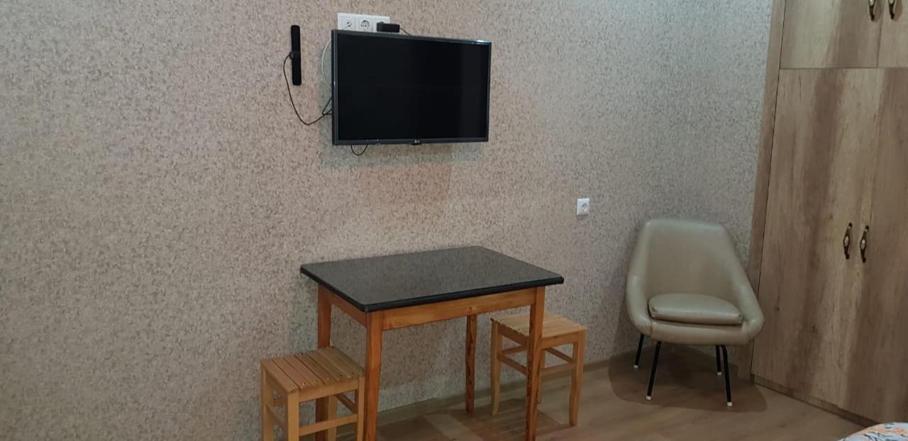 Apartment Izabella Тбилиси Екстериор снимка