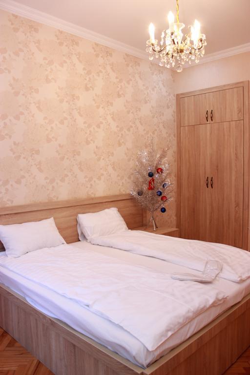 Apartment Izabella Тбилиси Екстериор снимка